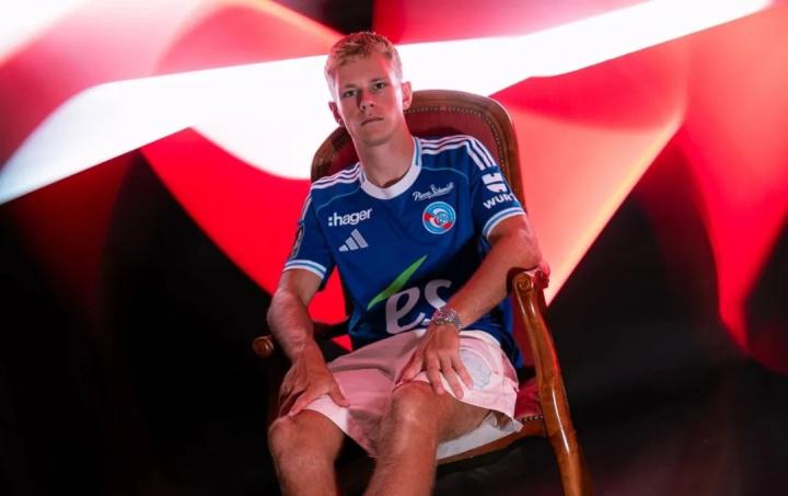 为球队从后, 但已获得顶 为球队从后, 但已获得顶