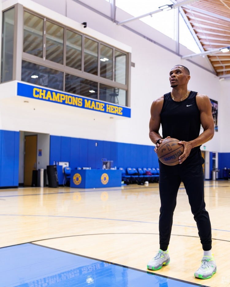 在这条动态, https